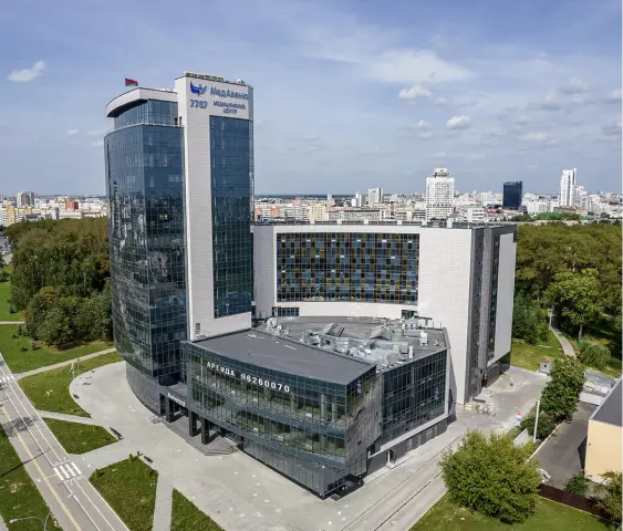 Зарядные станции для <br><span>бизнес центров</span>