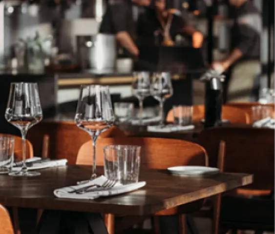 Зарядные станции для <br><span>ресторанов и кафе</span>