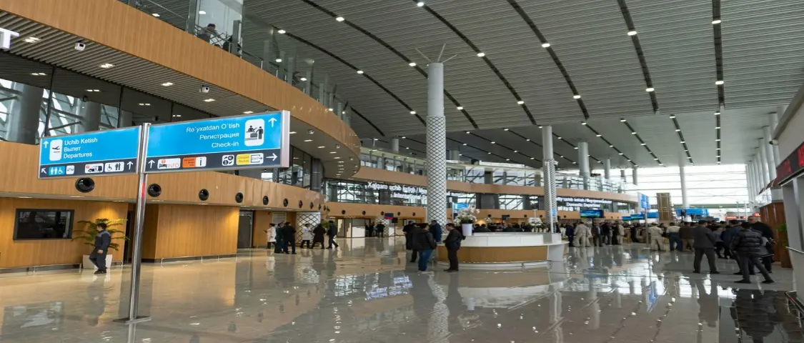 Зарядные станции для <br><span>аэропортов, ж/д- и авто- вокзалов</span>